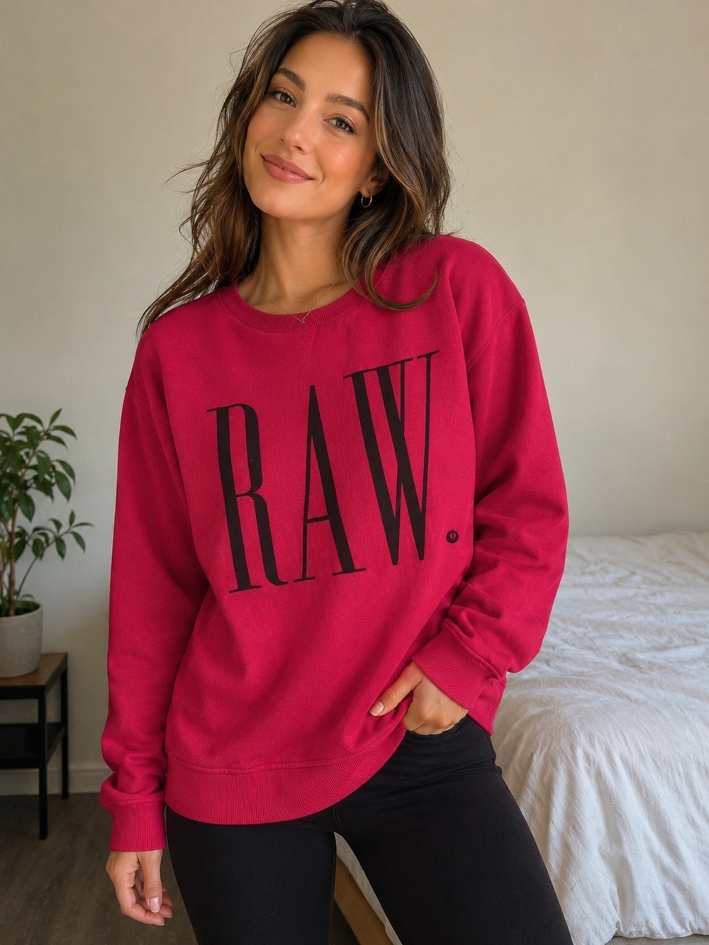RAW Graphic Crewneck Sweatshirt in Berry Size Small